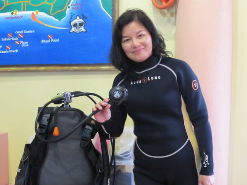 菲律賓長灘島馬力歐潛水店