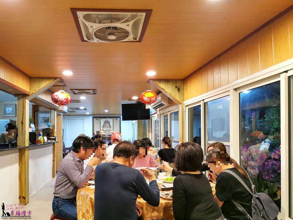 田僑海鮮餐館用餐區